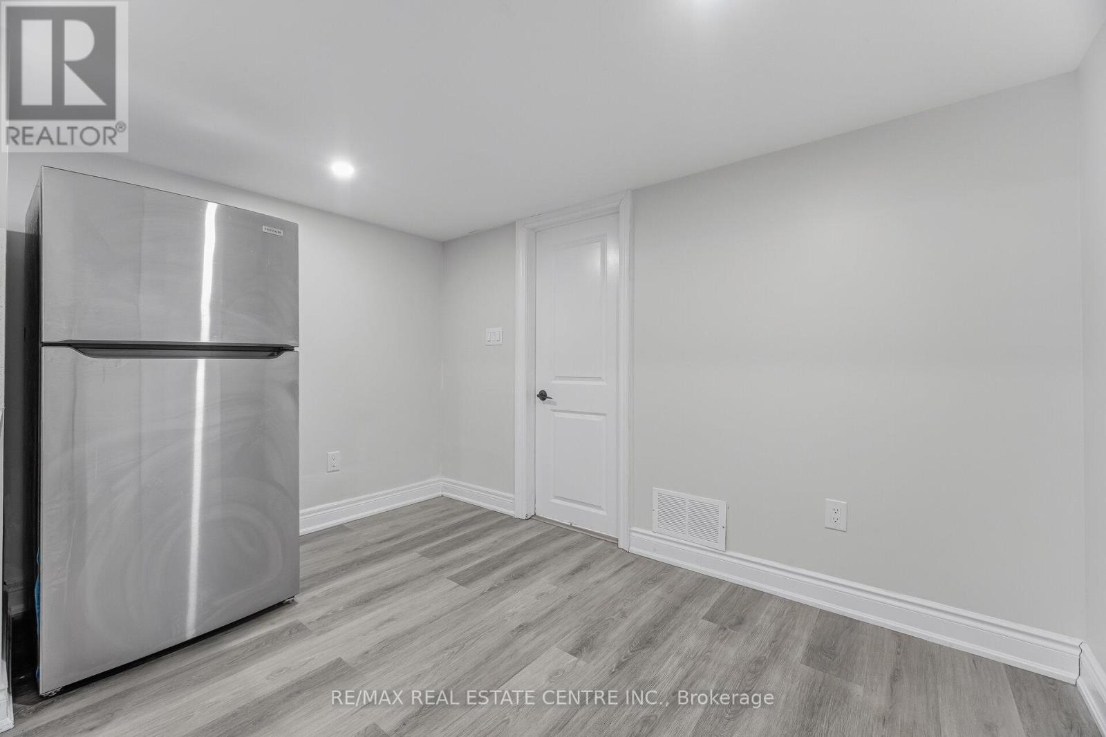 Basement Only - 544-1 Beam Court, Milton, Ontario  L9E 1L4 - Photo 21 - W13027052