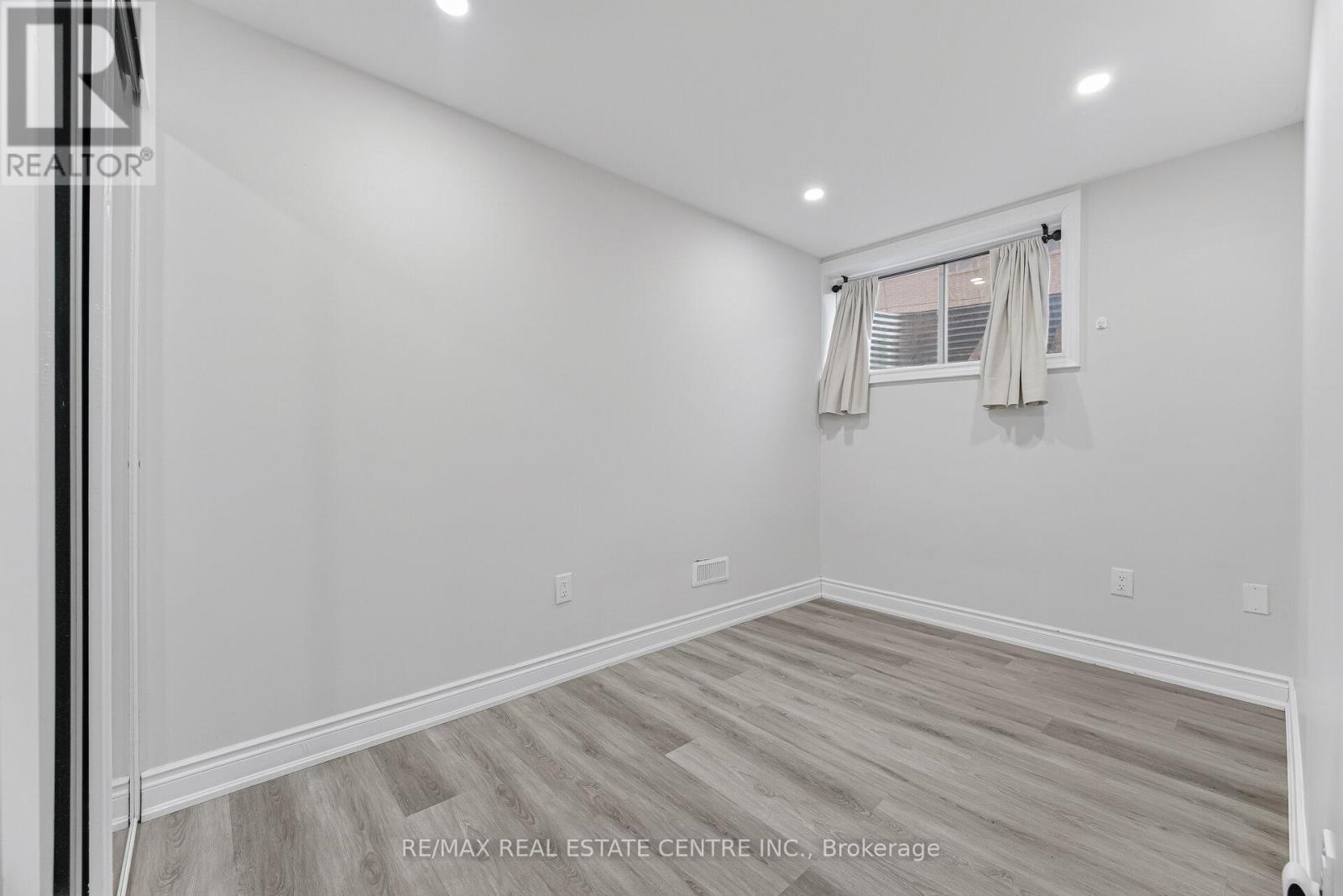 Basement Only - 544-1 Beam Court, Milton, Ontario  L9E 1L4 - Photo 27 - W13027052