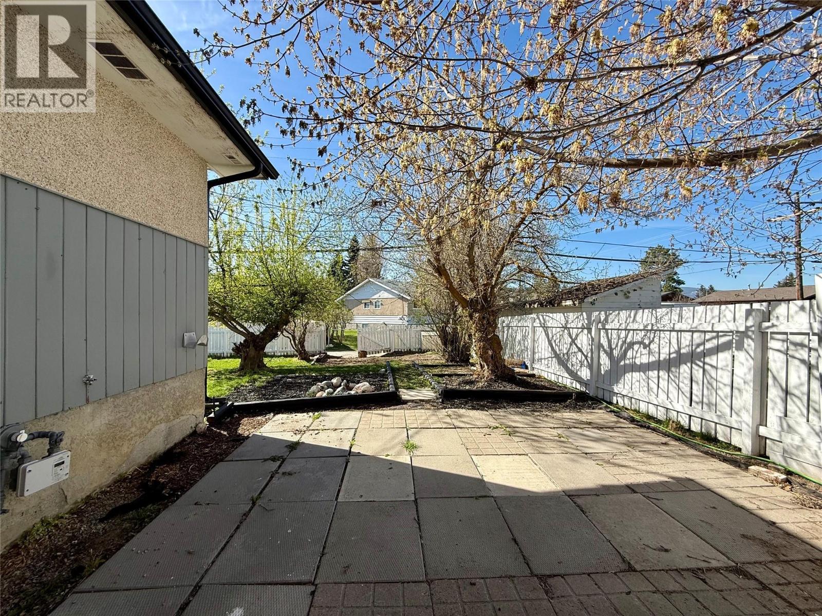 313 11th Street S, Cranbrook, British Columbia  V1C 1V1 - Photo 5 - 10379437