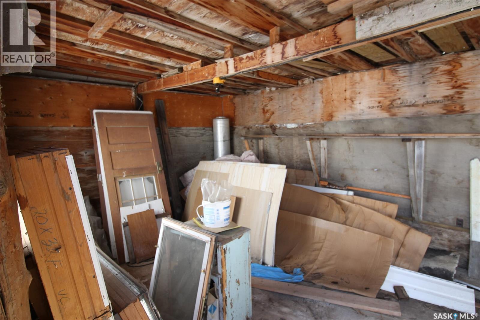 0 Railway Street E, Eastend, Saskatchewan  S0N 0T0 - Photo 21 - SK033572