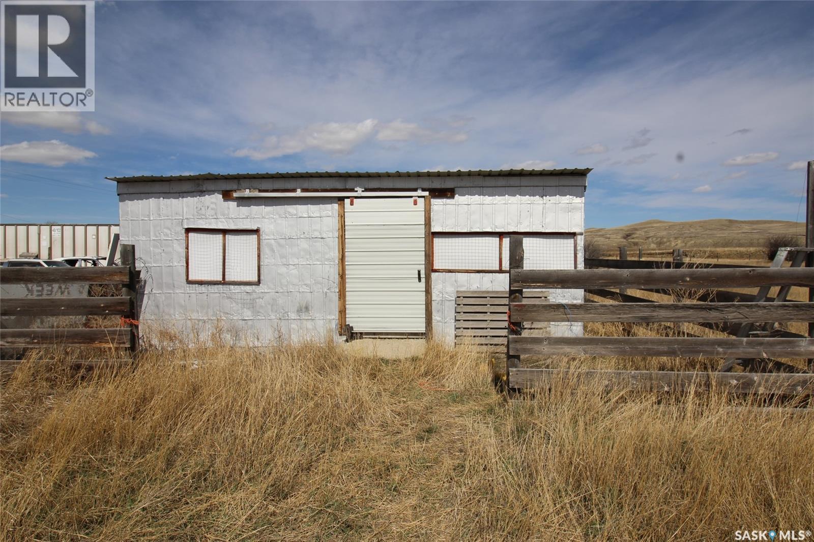 0 Railway Street E, Eastend, Saskatchewan  S0N 0T0 - Photo 22 - SK033572
