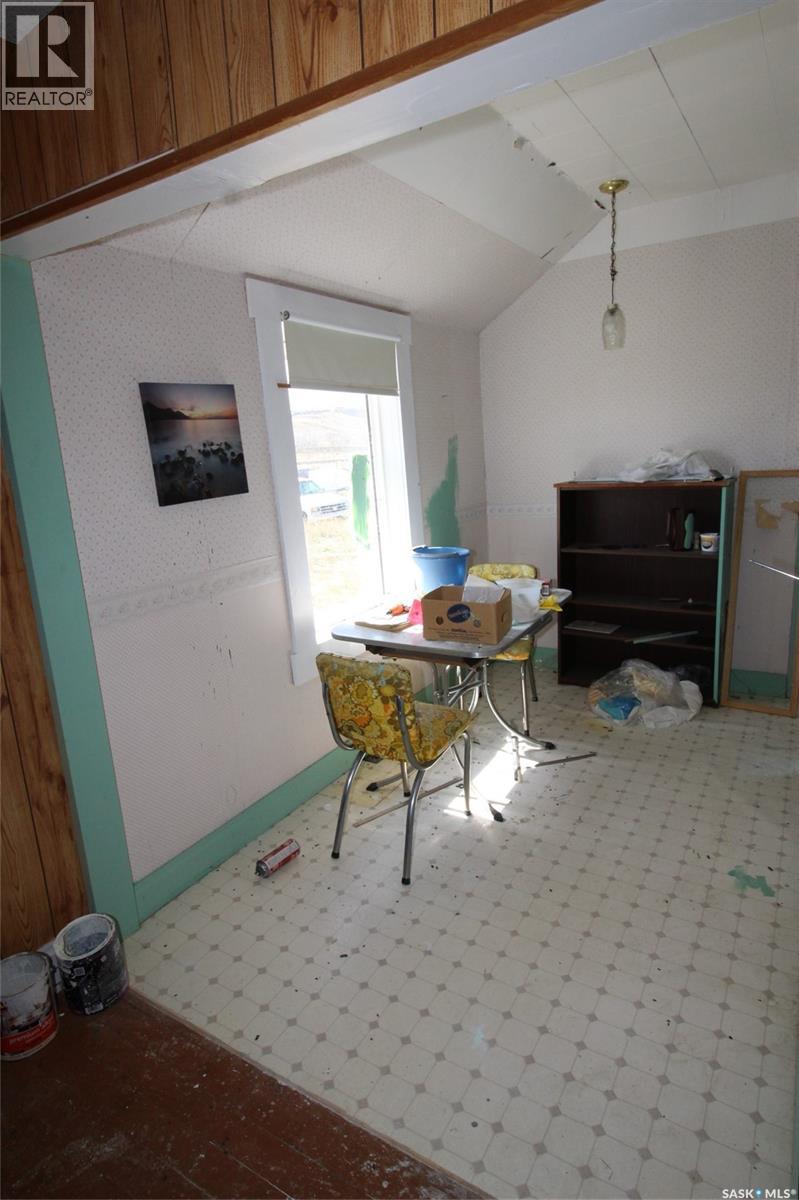 0 Railway Street E, Eastend, Saskatchewan  S0N 0T0 - Photo 6 - SK033572