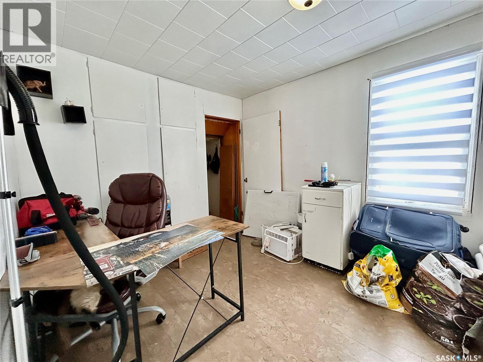 821 2nd Avenue E, Zenon Park, Saskatchewan  S0E 1W0 - Photo 19 - SK033568