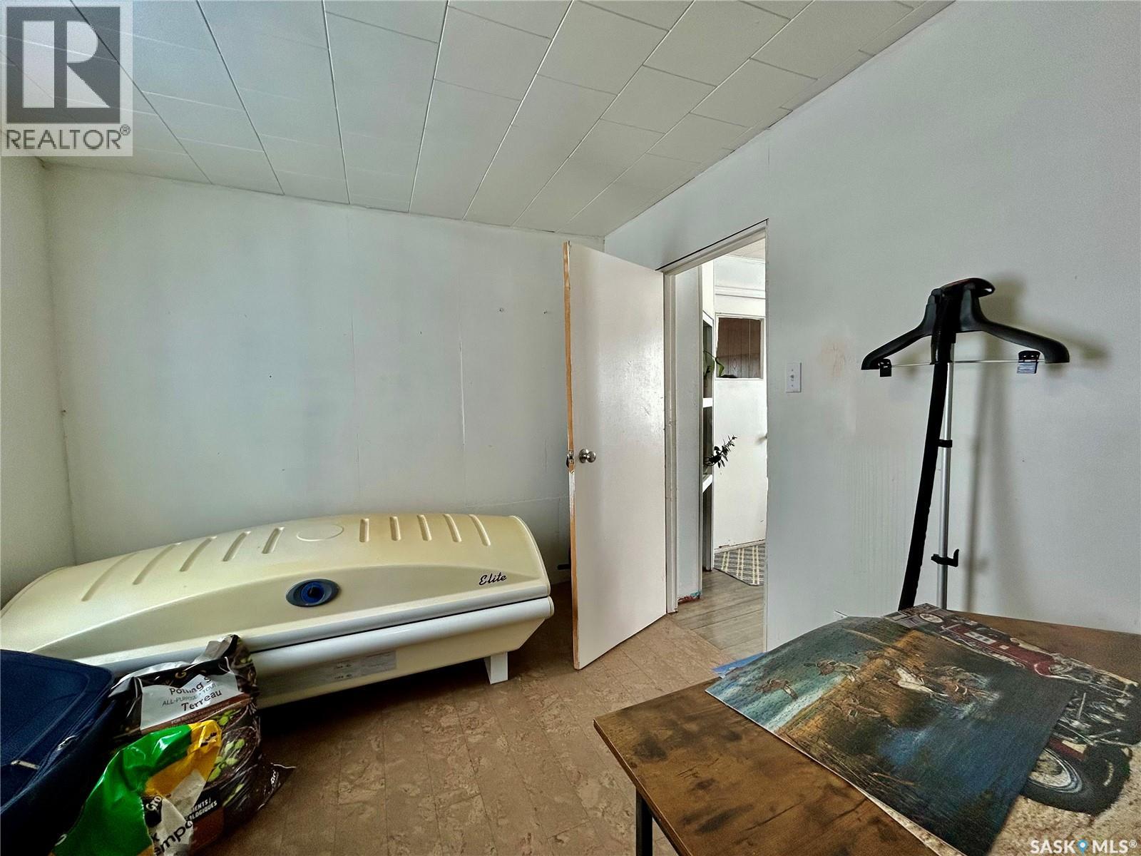 821 2nd Avenue E, Zenon Park, Saskatchewan  S0E 1W0 - Photo 20 - SK033568