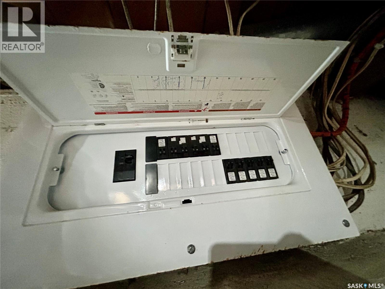 821 2nd Avenue E, Zenon Park, Saskatchewan  S0E 1W0 - Photo 24 - SK033568