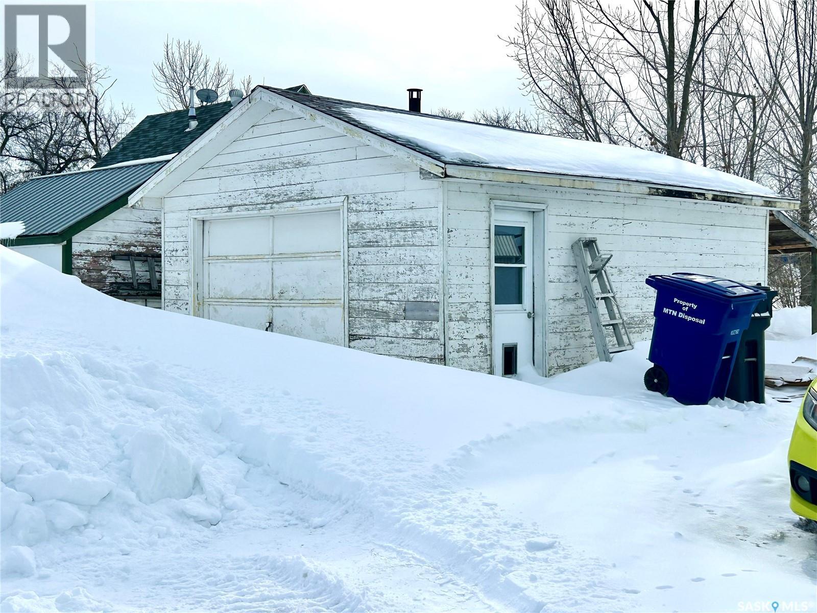821 2nd Avenue E, Zenon Park, Saskatchewan  S0E 1W0 - Photo 28 - SK033568