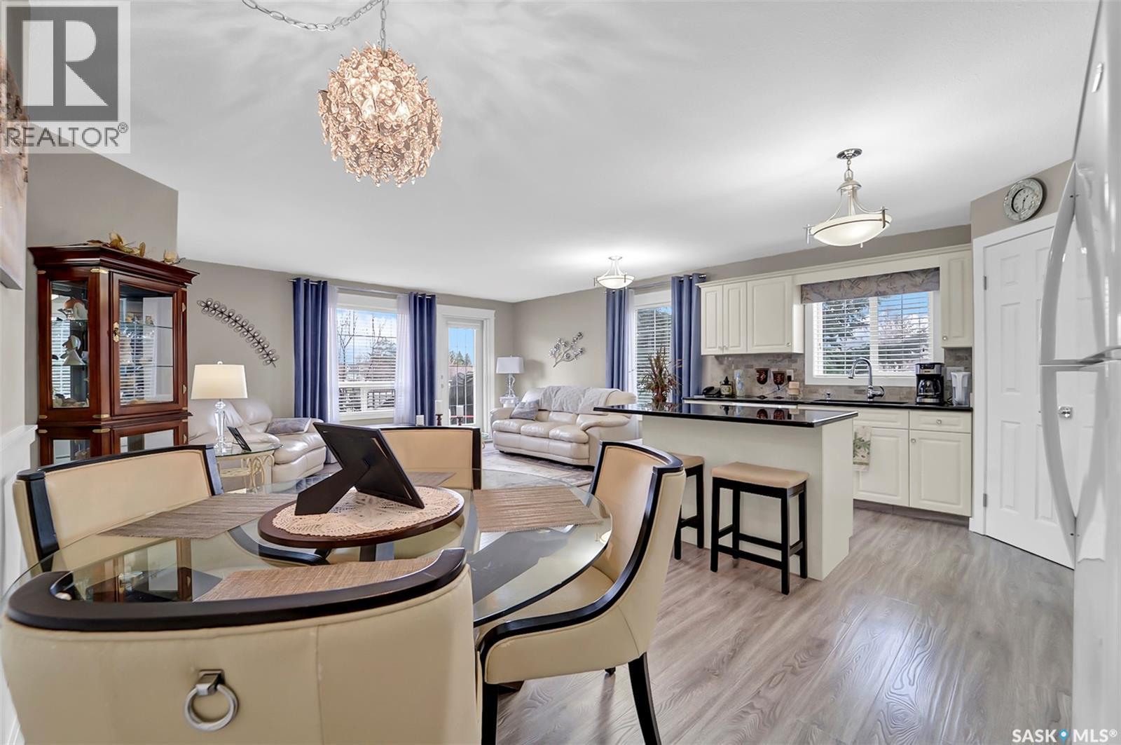 117 934 Heritage View, Saskatoon, Saskatchewan  S7V 1E9 - Photo 2 - SK033425