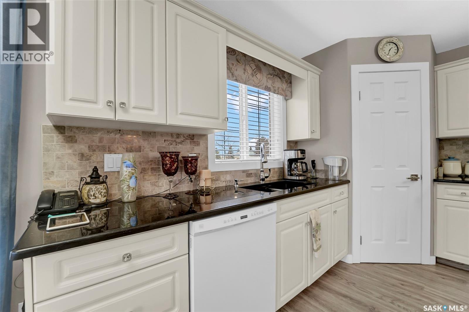 117 934 Heritage View, Saskatoon, Saskatchewan  S7V 1E9 - Photo 6 - SK033425