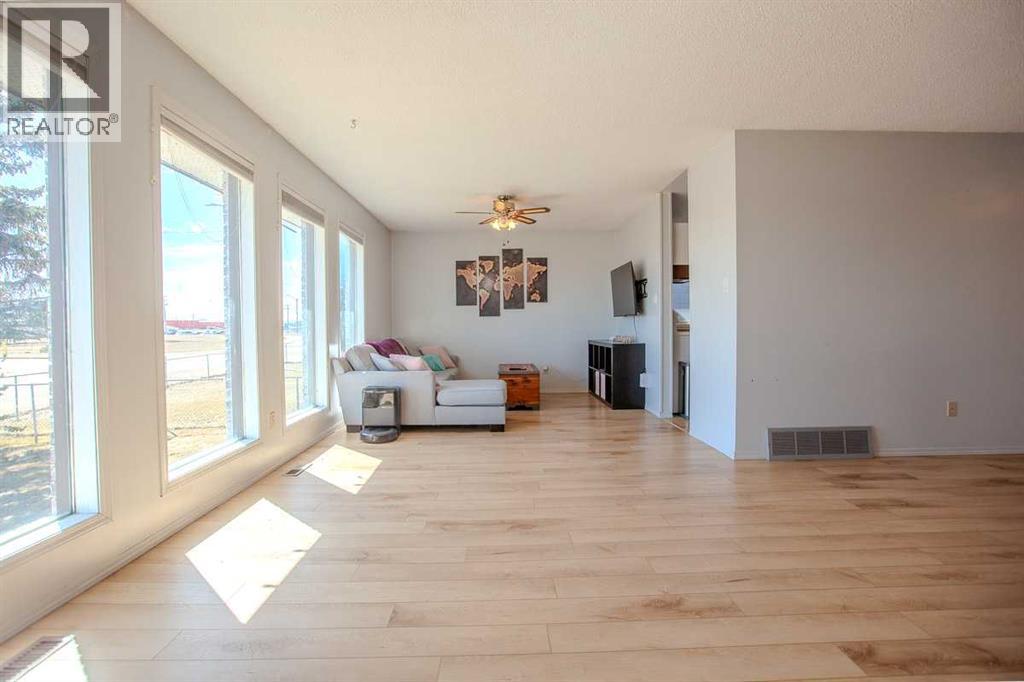 4408 45 Street, Mayerthorpe, Alberta  T0E 1N0 - Photo 7 - A2303696