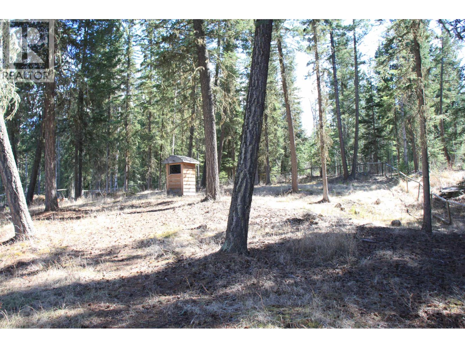 6332 Mulligan Drive, 100 Mile House, British Columbia  V0K 2E3 - Photo 30 - R3113861