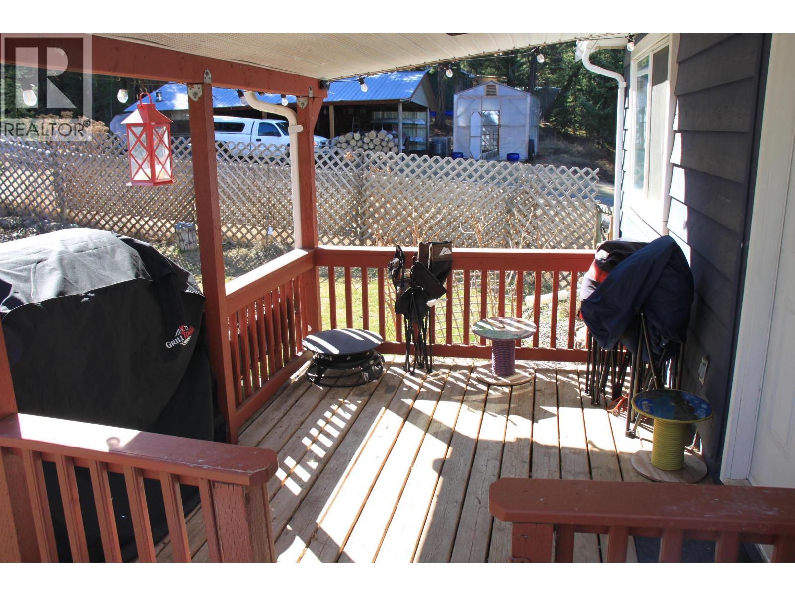 6332 Mulligan Drive, 100 Mile House, British Columbia  V0K 2E3 - Photo 28 - R3113861