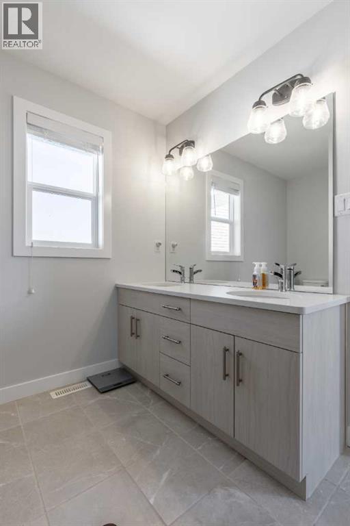 1366 Pacific Circle W, Lethbridge, Alberta  T1J 5V3 - Photo 17 - A2292603