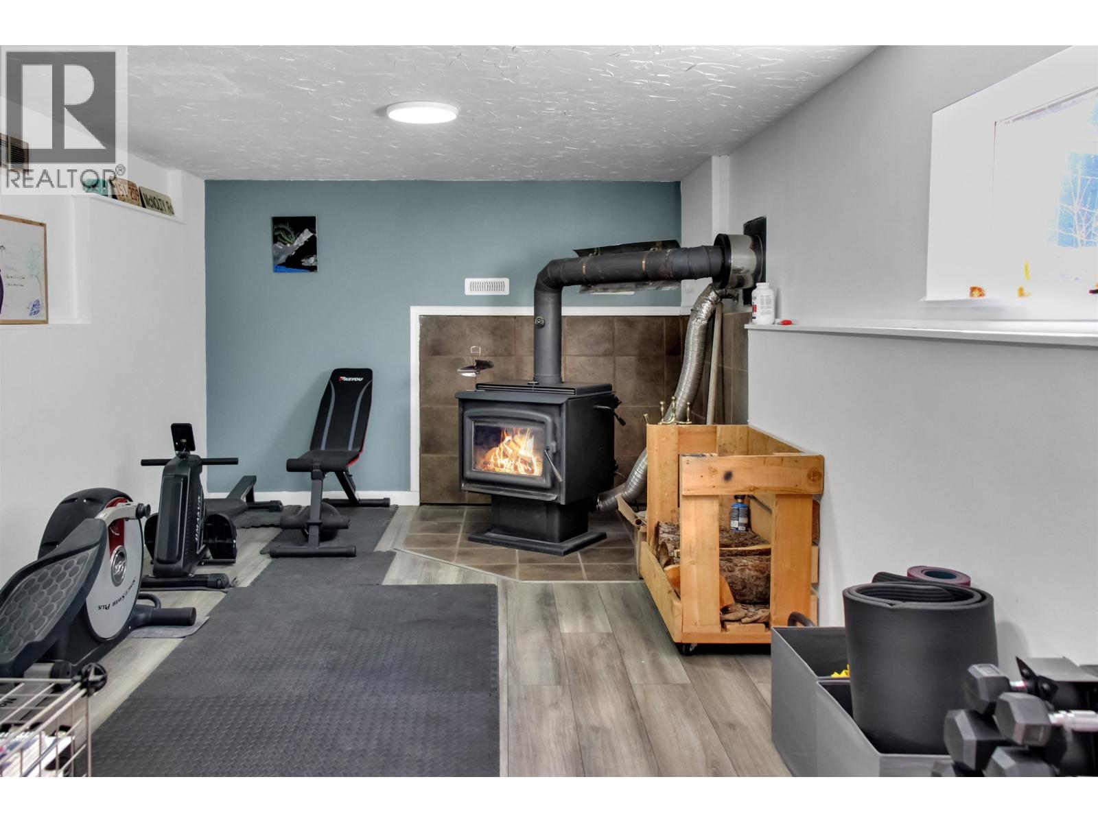 6332 Mulligan Drive, 100 Mile House, British Columbia  V0K 2E3 - Photo 18 - R3113861