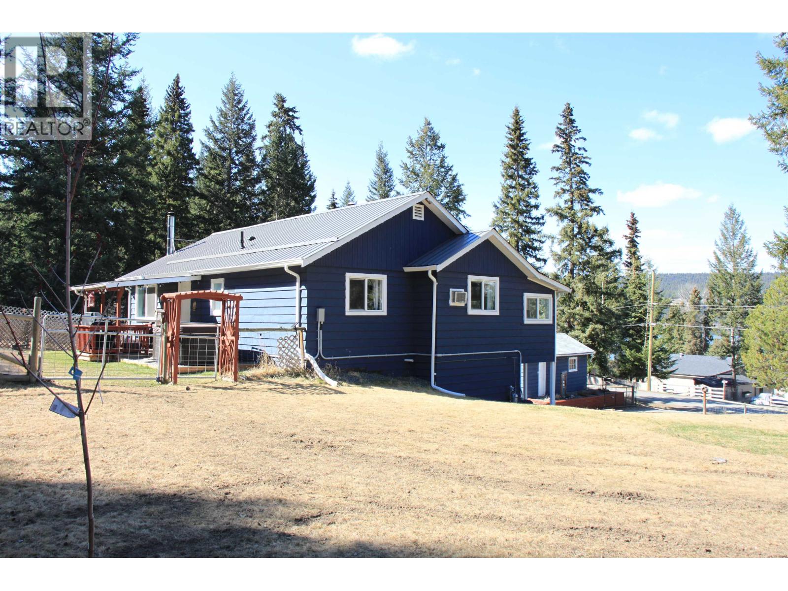 6332 Mulligan Drive, 100 Mile House, British Columbia  V0K 2E3 - Photo 37 - R3113861