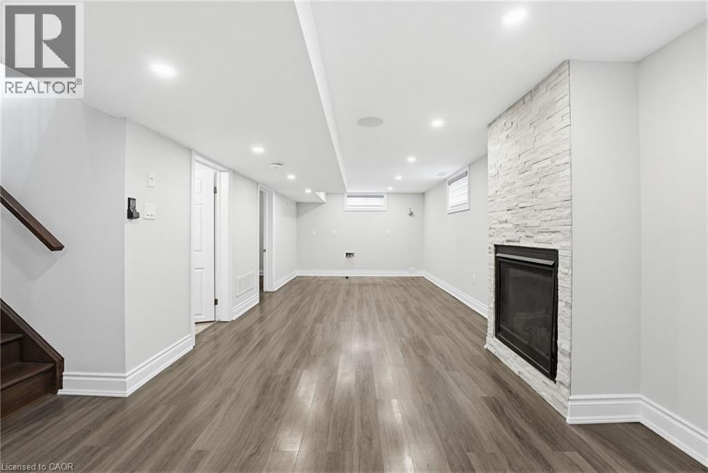 157 Hoover Crescent, Hamilton, Ontario  L9A 3H2 - Photo 28 - 40821617