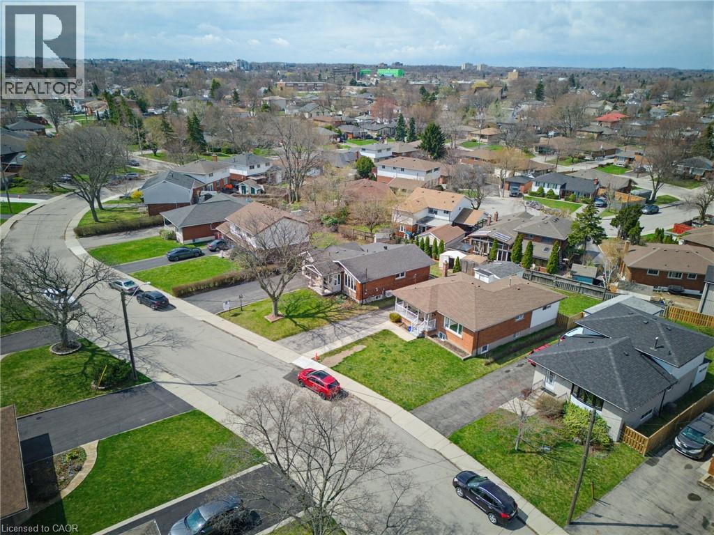 157 Hoover Crescent, Hamilton, Ontario  L9A 3H2 - Photo 5 - 40821617