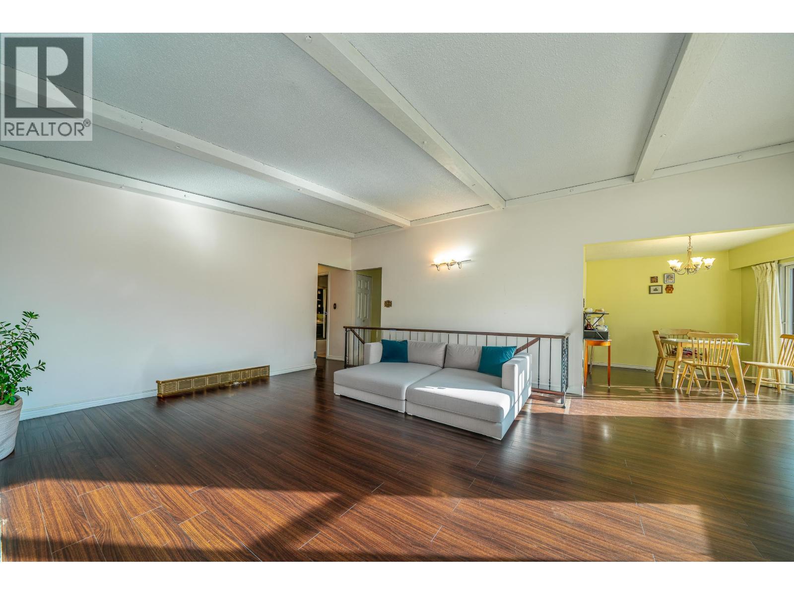 4831 Foxglove Crescent, Richmond, British Columbia  V7C 2K4 - Photo 11 - R3102755