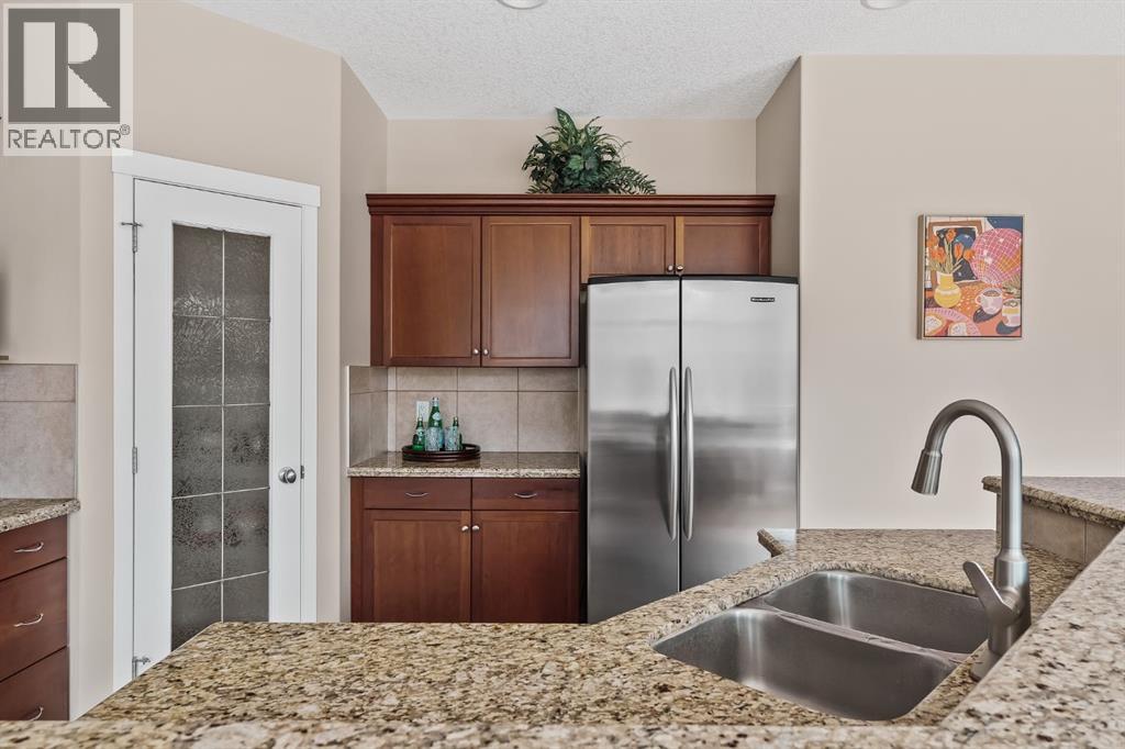 430 Discovery Ridge Boulevard SW, Calgary, Alberta  T3H 5T7 - Photo 9 - A2301240