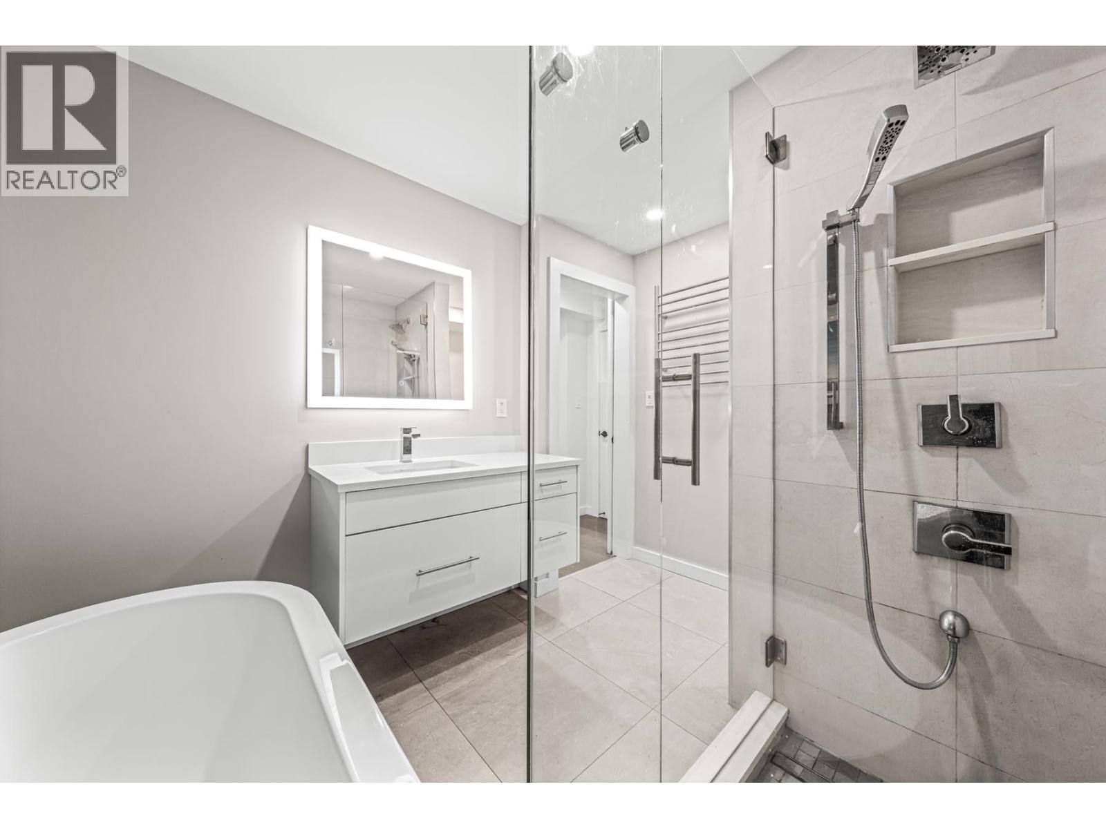 203 2733 Atlin Place, Coquitlam, British Columbia  V3C 5B1 - Photo 17 - R3106804