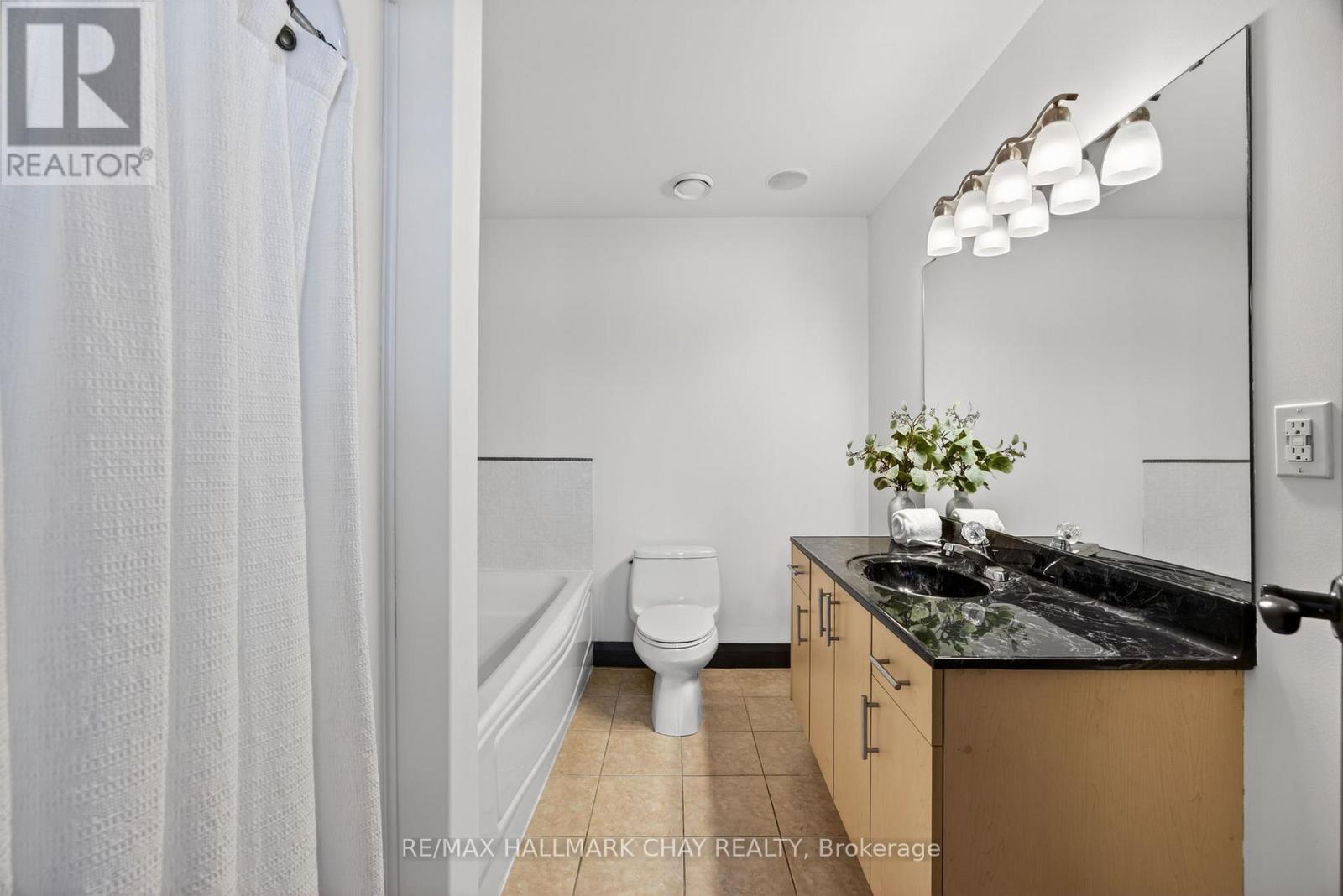 106 - 543 Timothy Street, Newmarket, Ontario  L3Y 1R1 - Photo 12 - N12908776