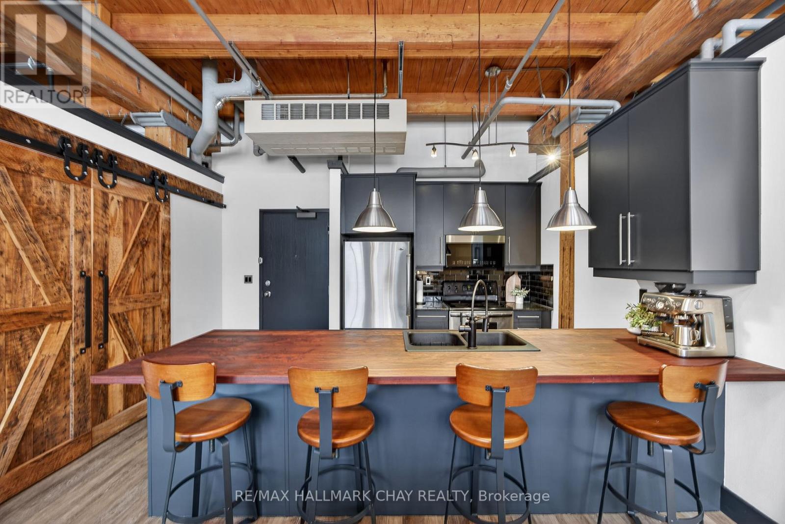 106 - 543 Timothy Street, Newmarket, Ontario  L3Y 1R1 - Photo 5 - N12908776