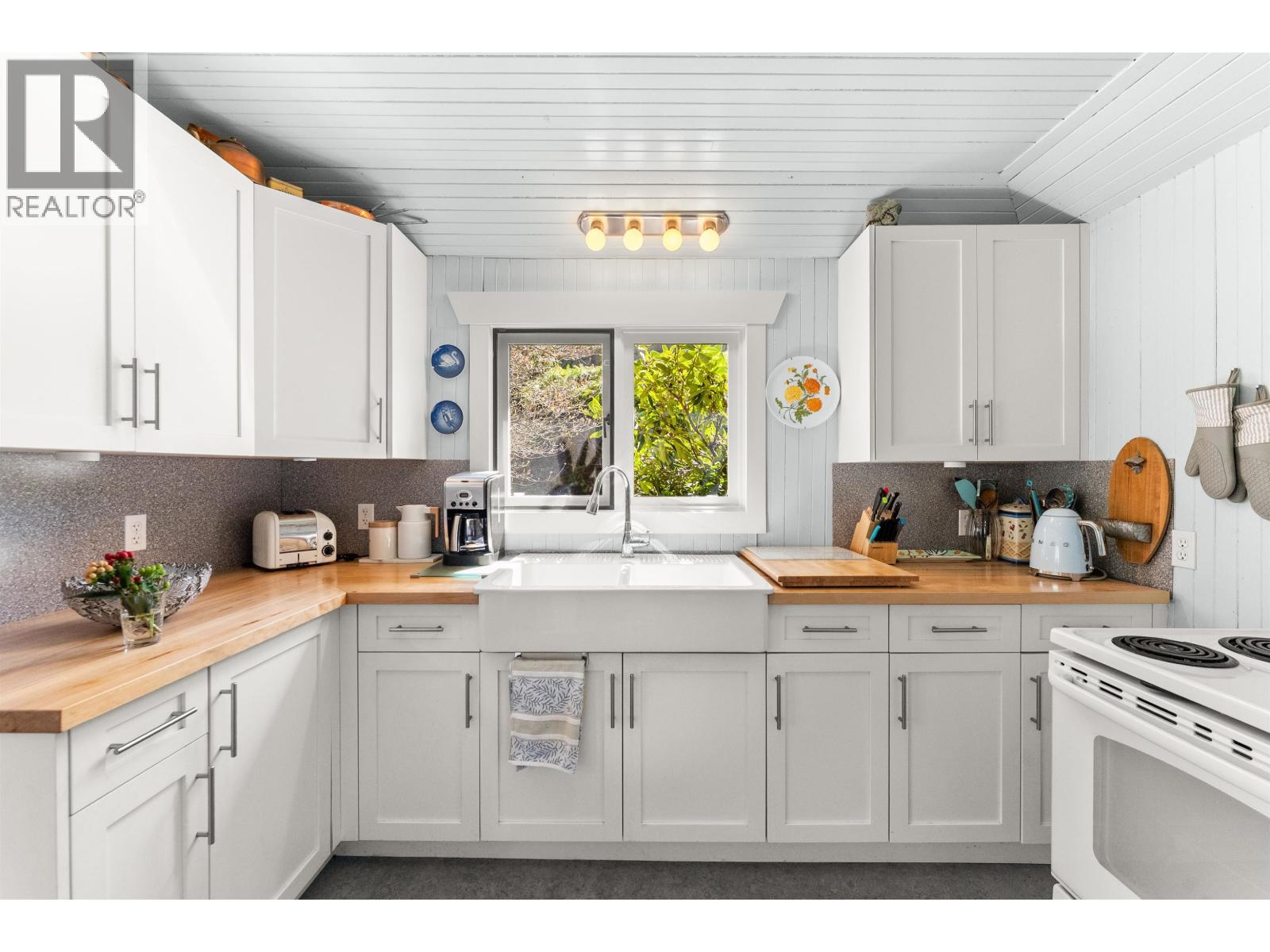 433 Senator Place, Bowen Island, British Columbia  V0N 1G1 - Photo 19 - R3113791