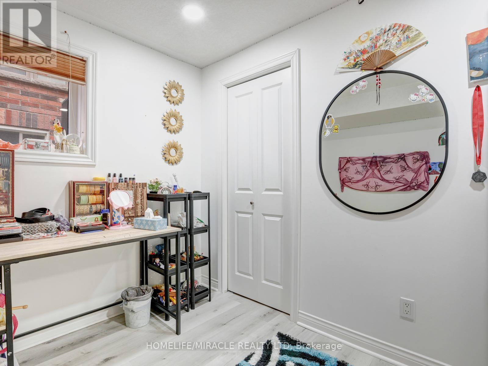 584 Pinery Trail, Waterloo, Ontario  N2V 2Y3 - Photo 44 - X13026904