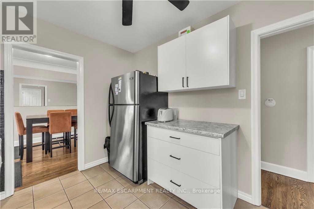 39 Bland Avenue, Hamilton, Ontario  L8G 3R2 - Photo 8 - X13026924