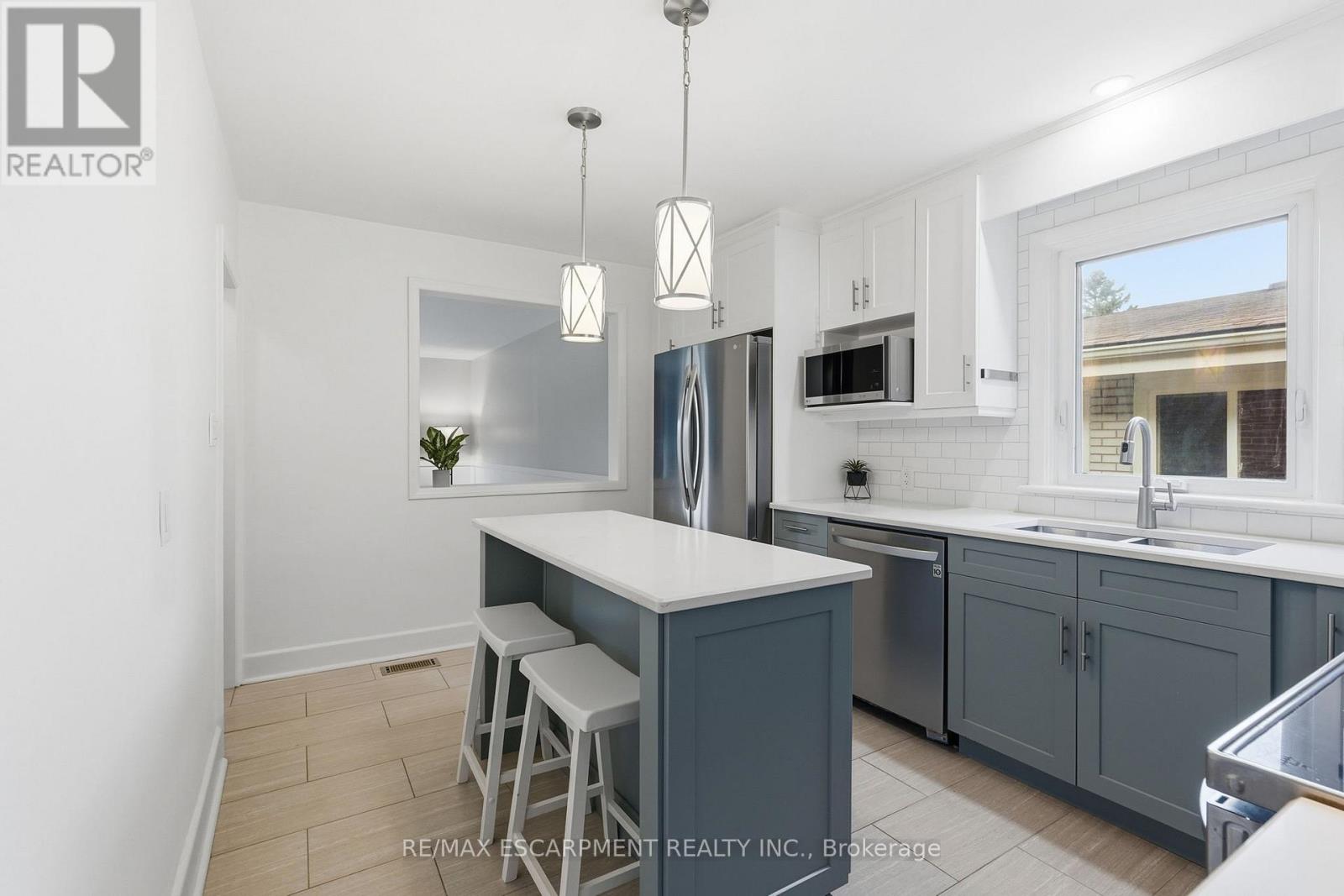 30 West 22nd Street, Hamilton, Ontario  L9C 4N3 - Photo 9 - X13027008