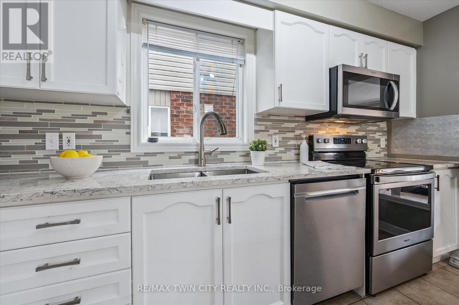 62 Hilltop Road, Guelph, Ontario  N1E 7L5 - Photo 12 - X13027046