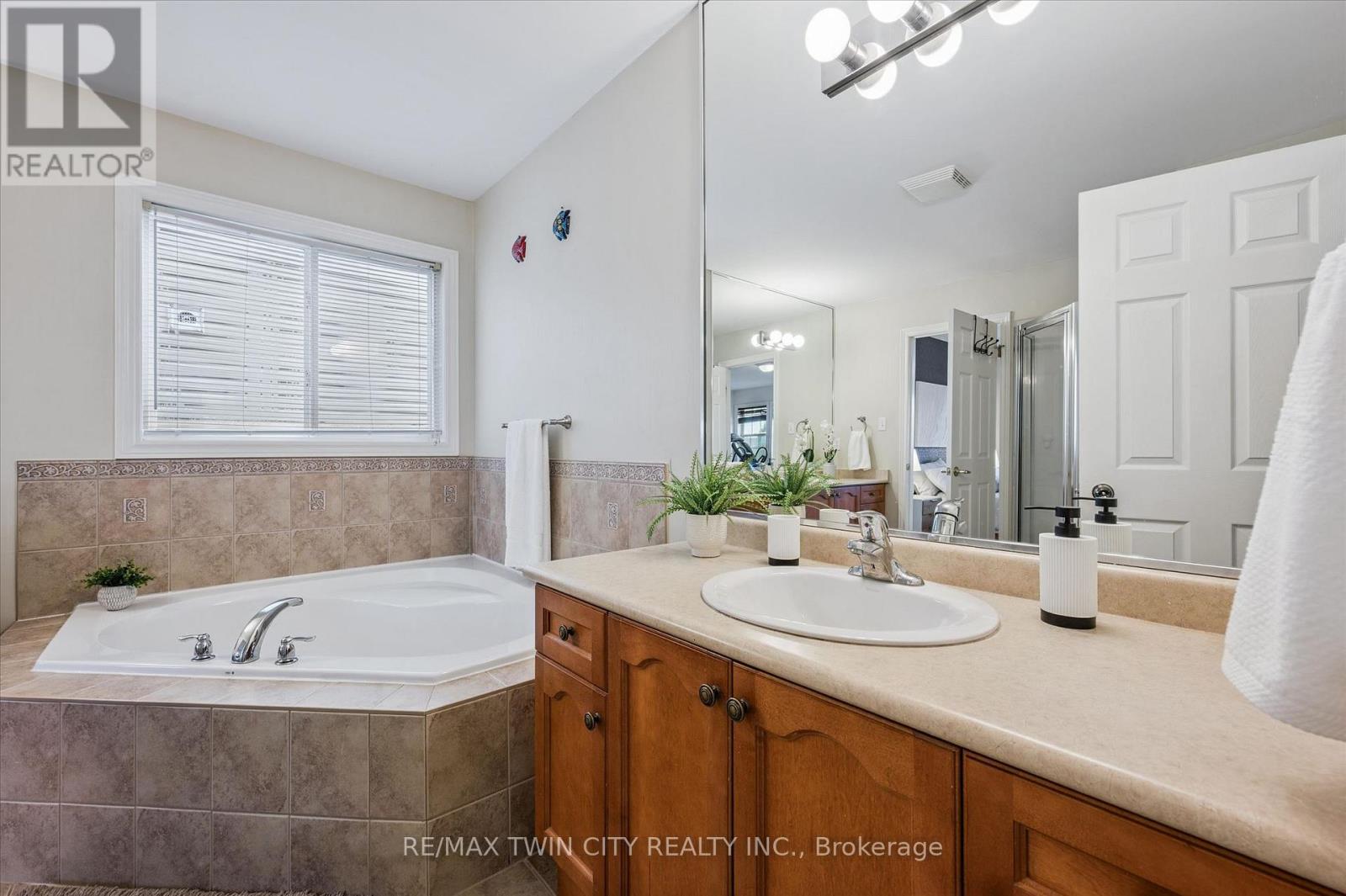 62 Hilltop Road, Guelph, Ontario  N1E 7L5 - Photo 23 - X13027046