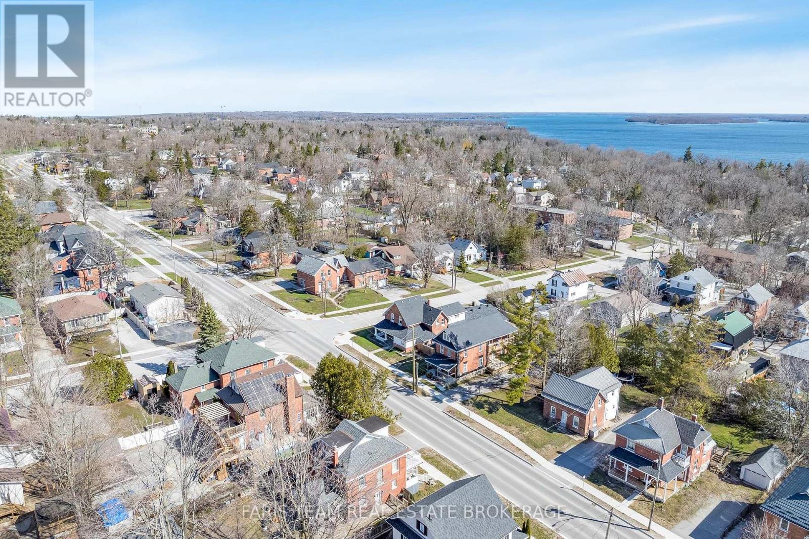 240 Laclie Street, Orillia, Ontario  L3V 4N6 - Photo 32 - S12894478