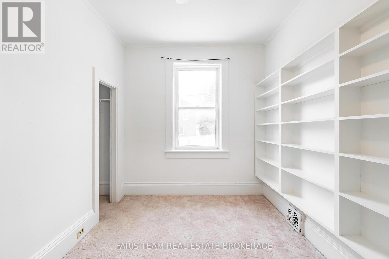 240 Laclie Street, Orillia, Ontario  L3V 4N6 - Photo 17 - S12894478