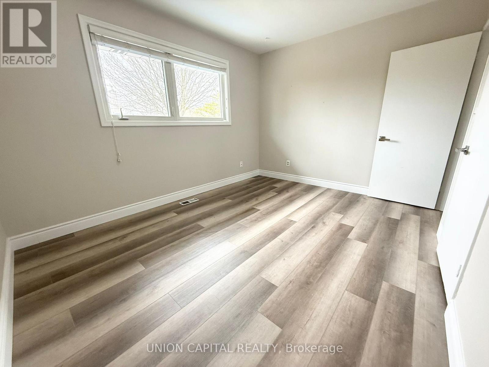 Main - 564 Central Park Boulevard N, Oshawa, Ontario  L1G 6A4 - Photo 15 - E13023220