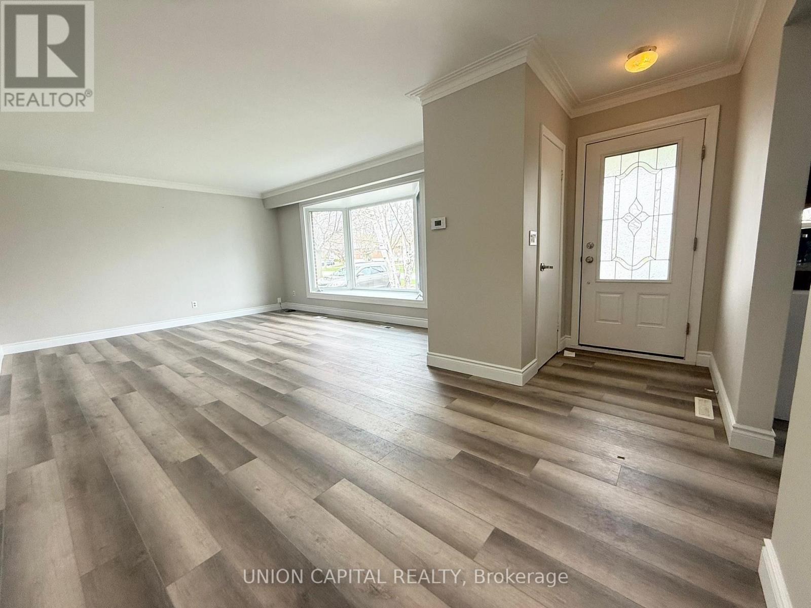 Main - 564 Central Park Boulevard N, Oshawa, Ontario  L1G 6A4 - Photo 8 - E13023220