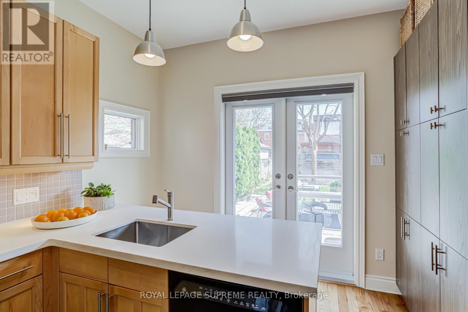 589 Gladstone Avenue, Toronto, Ontario  M6H 3J3 - Photo 21 - W13025638