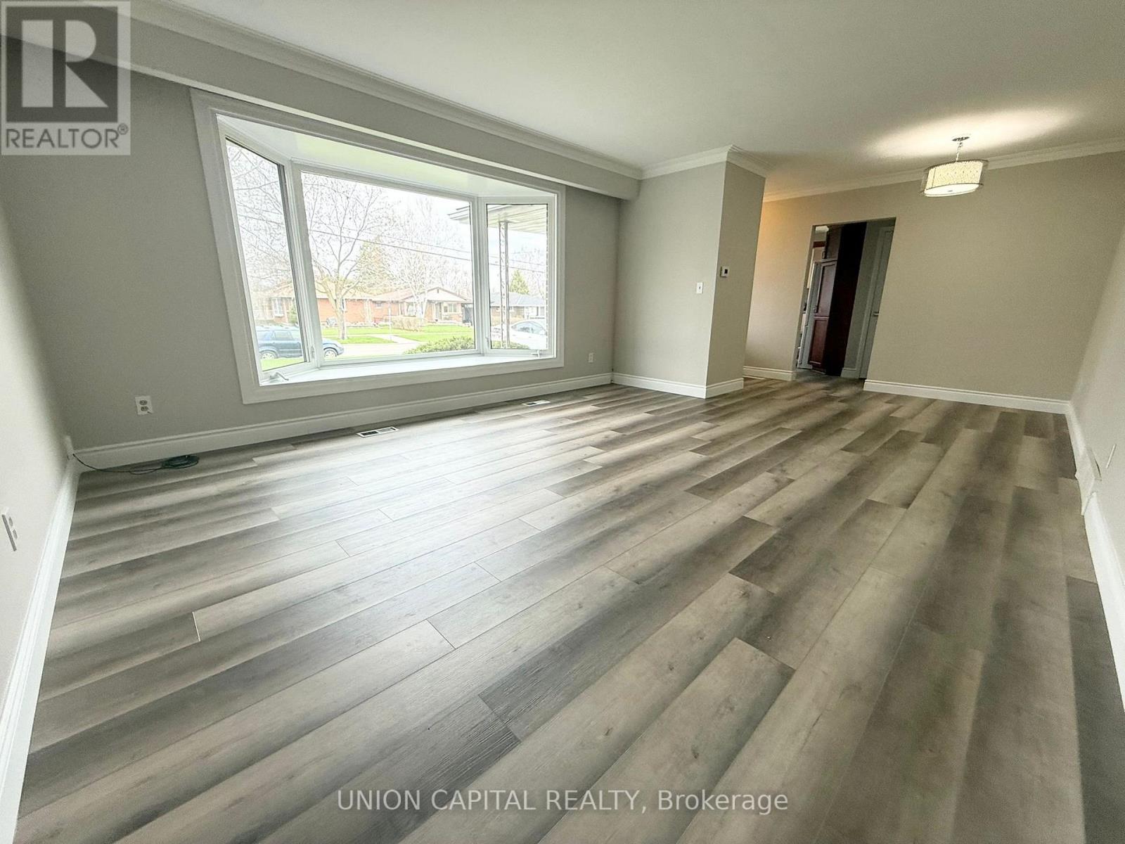 Main - 564 Central Park Boulevard N, Oshawa, Ontario  L1G 6A4 - Photo 9 - E13023220