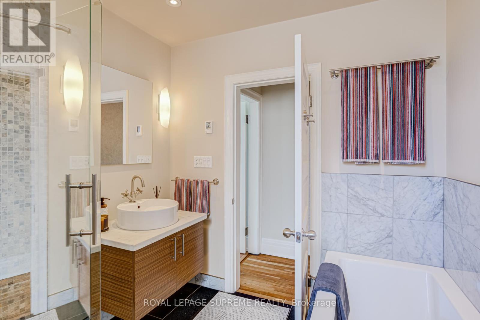 589 Gladstone Avenue, Toronto, Ontario  M6H 3J3 - Photo 35 - W13025638