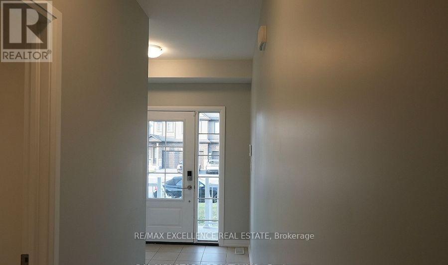 22 Bur Oak Drive, Thorold, Ontario  L2V 0L9 - Photo 4 - X13022822