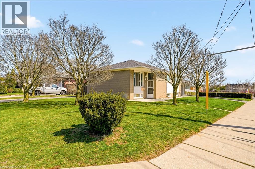 491 Warminster Drive, Oakville, Ontario  L6L 4N4 - Photo 3 - 40822779