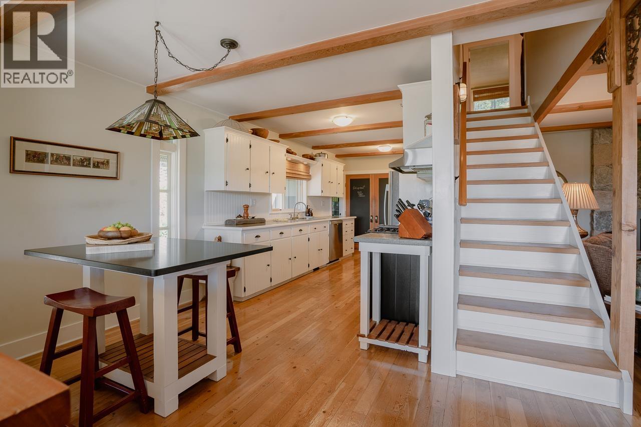 5058 Block Drive, 108 Mile Ranch, British Columbia  V0K 2Z0 - Photo 14 - R3112672