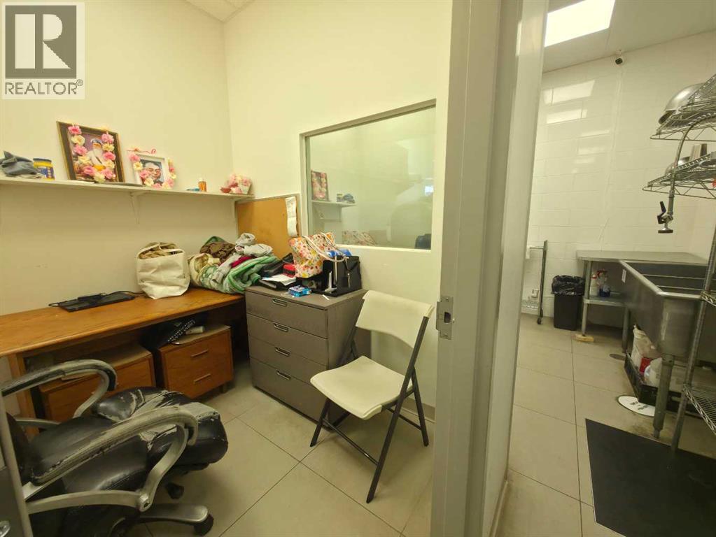 3915 17 Avenue Sw, Calgary, Alberta  T3E 7E7 - Photo 10 - A2284394