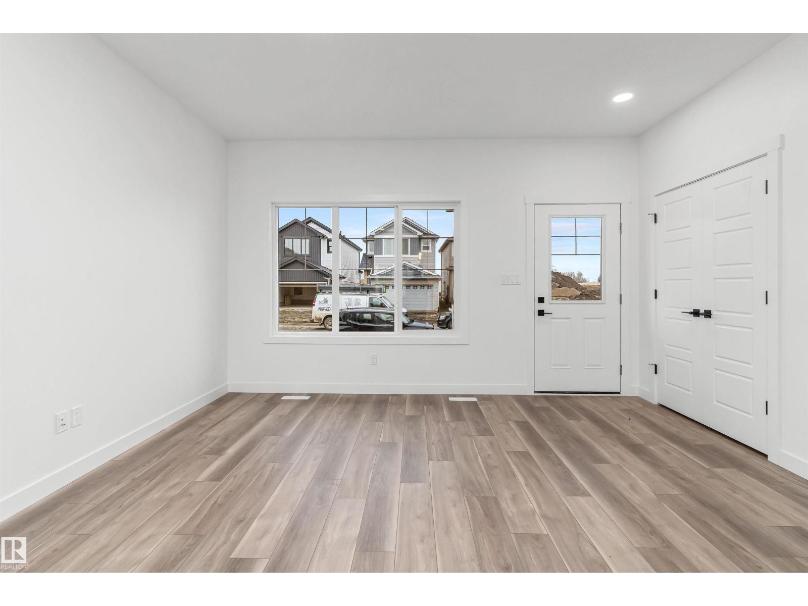 1052 14 Av NW, Edmonton, Alberta  T6T 2W7 - Photo 12 - E4477566