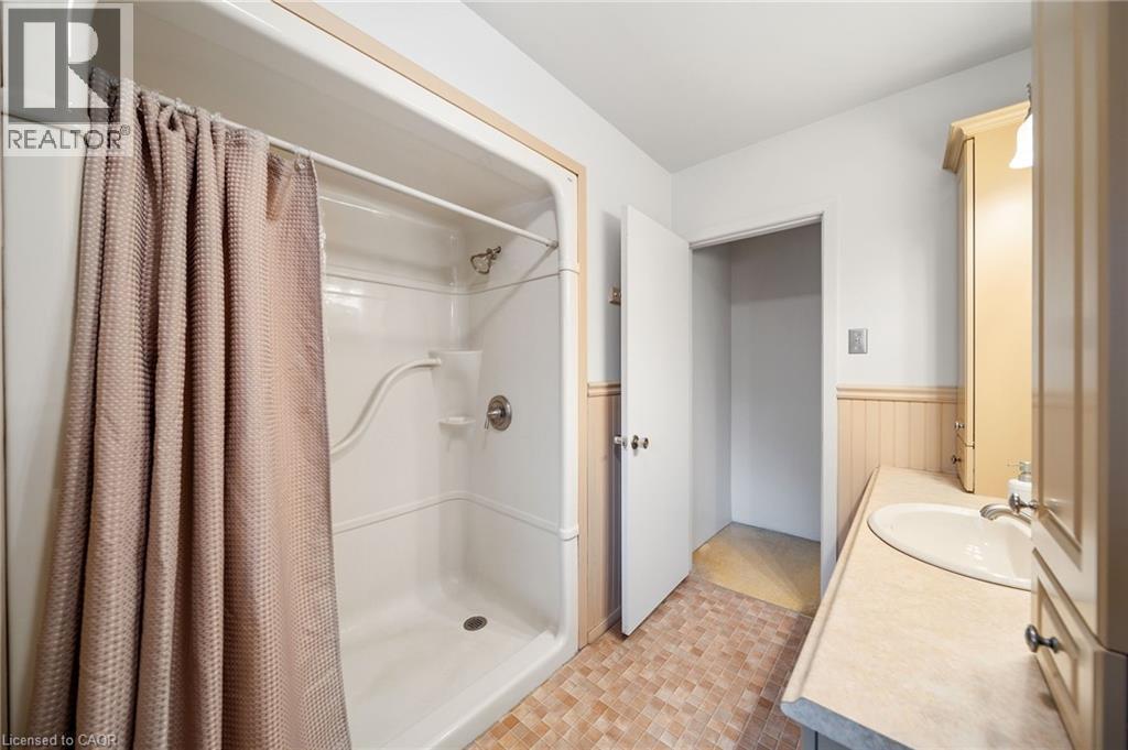 2223 Hall Road, Binbrook, Ontario  L0R 1C0 - Photo 26 - 40823003