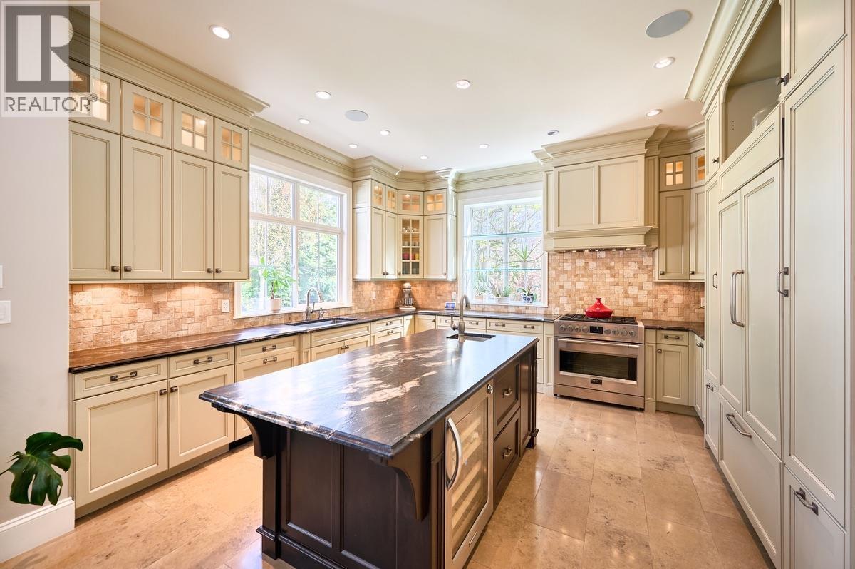 1373 Glenbrook Street, Coquitlam, British Columbia  V3E 3G8 - Photo 3 - R3114082