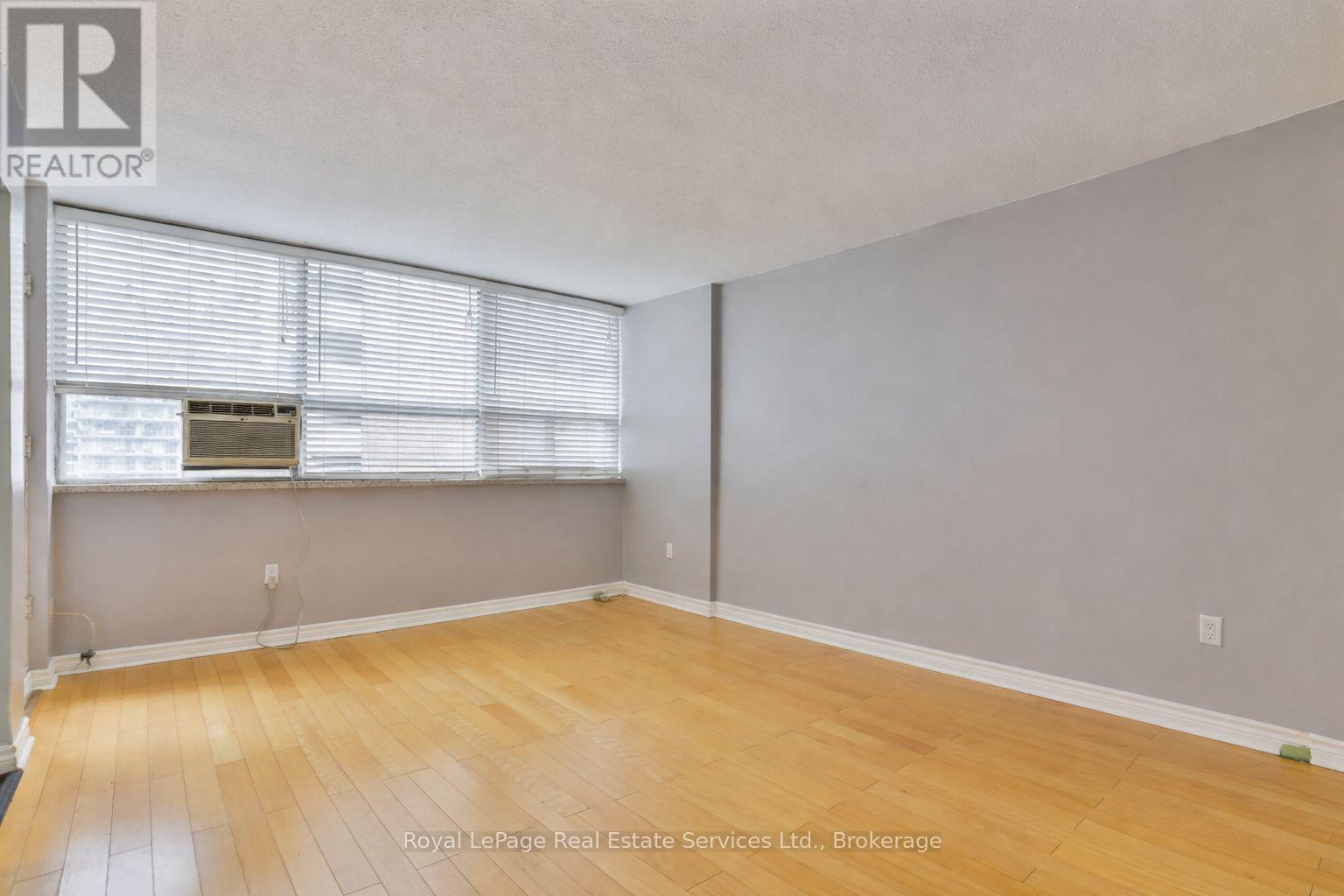 1807 - 30 Gloucester Street, Toronto, Ontario  M4Y 1L6 - Photo 13 - C13027072