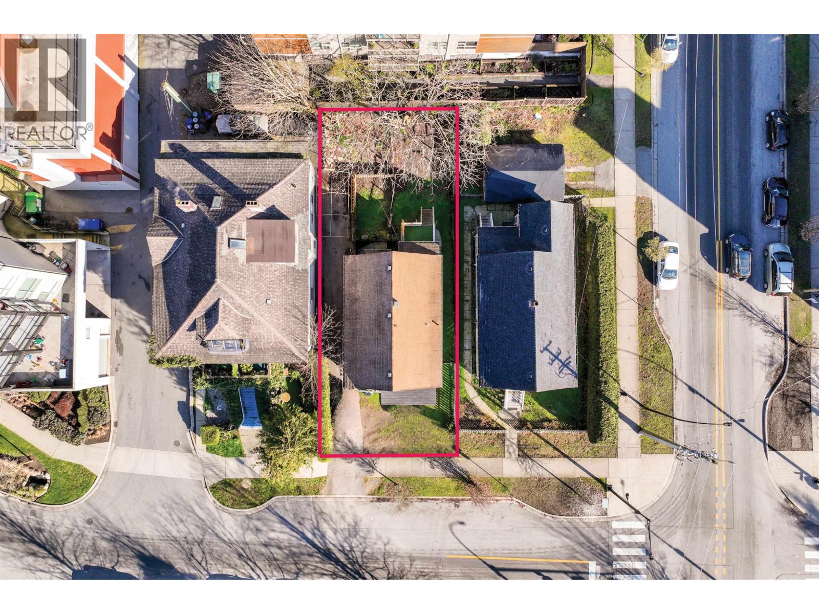 164 E 10TH STREET, North Vancouver, British Columbia