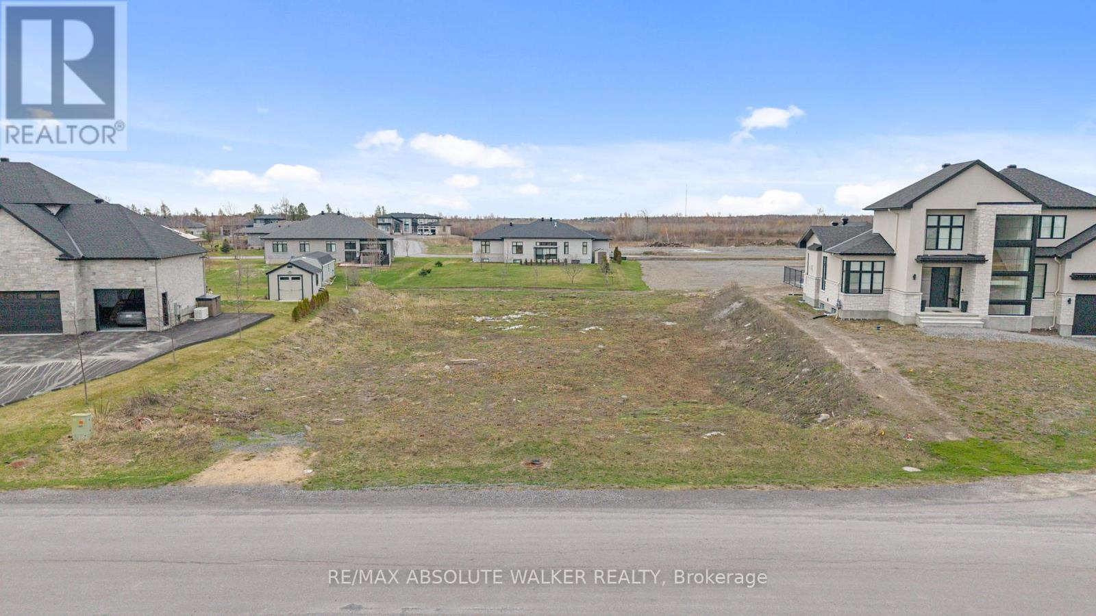 4011 PERENNIAL WAY, Ottawa, Ontario