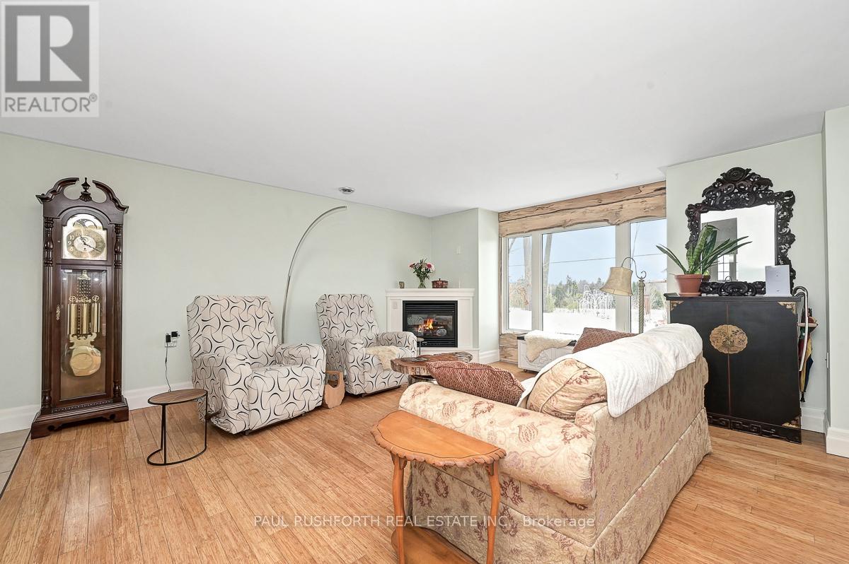 712 Flat Rapids Road, Mcnab/braeside, Ontario  K7S 3G8 - Photo 10 - X12854954