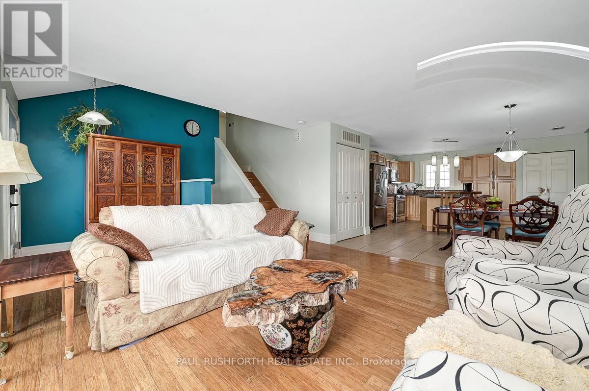 712 Flat Rapids Road, Mcnab/braeside, Ontario  K7S 3G8 - Photo 14 - X12854954